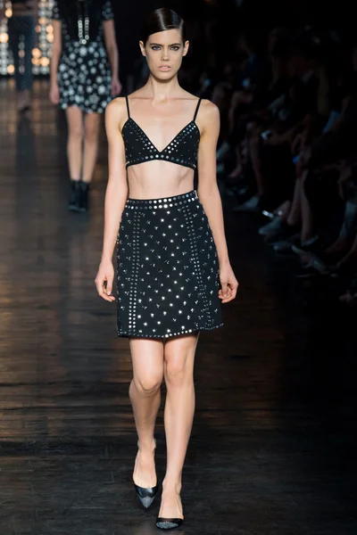 Look 13